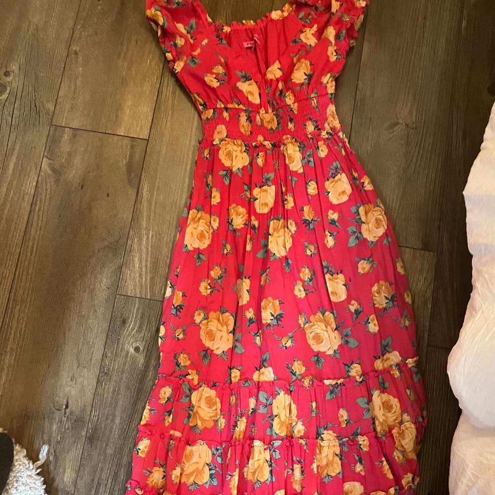 Betsy Johnson maxi floral dress